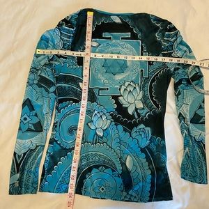 YELLOWMAN ymx womans shirt